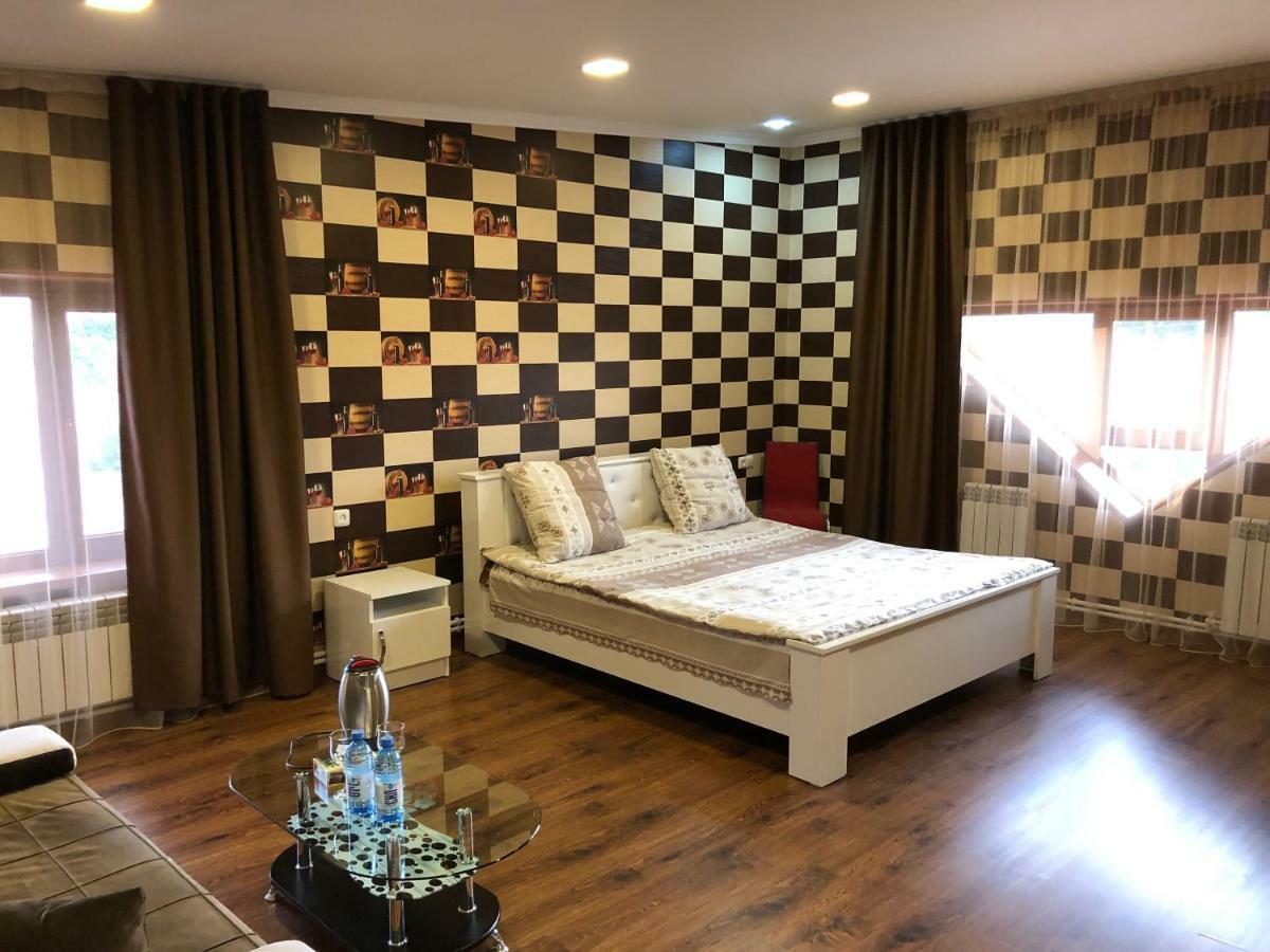 Vale Hotel&Restaurant Complex غيومري المظهر الخارجي الصورة